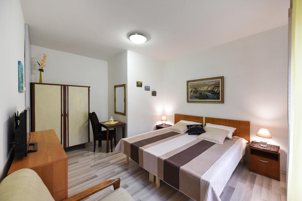 Apartments Dado Задар Екстер'єр фото